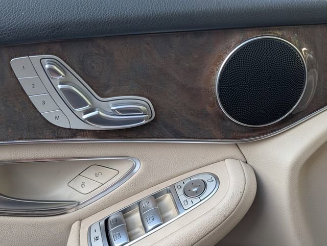 Used 2018 Mercedes-Benz GLC 300 image 33