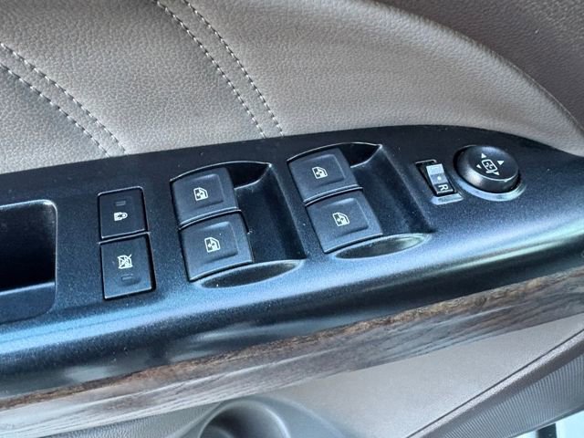 Used 2021 GMC Canyon Denali image 14