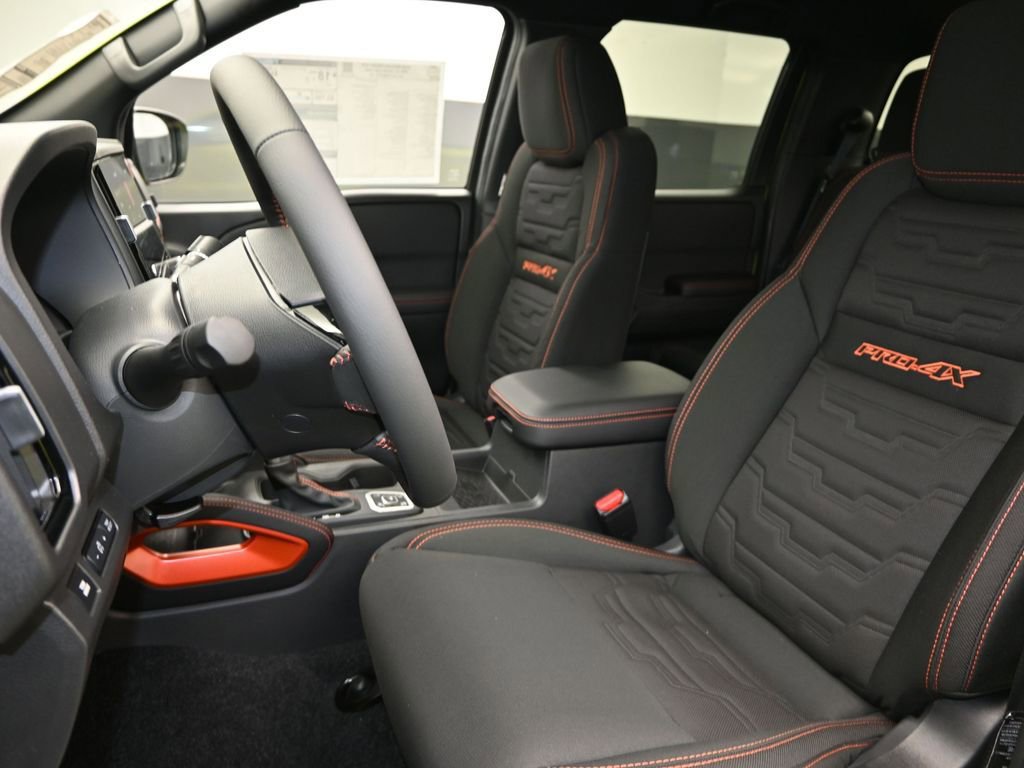 New 2026 Nissan Frontier PRO-4X w/ Pro-4x Convenience Package image 17