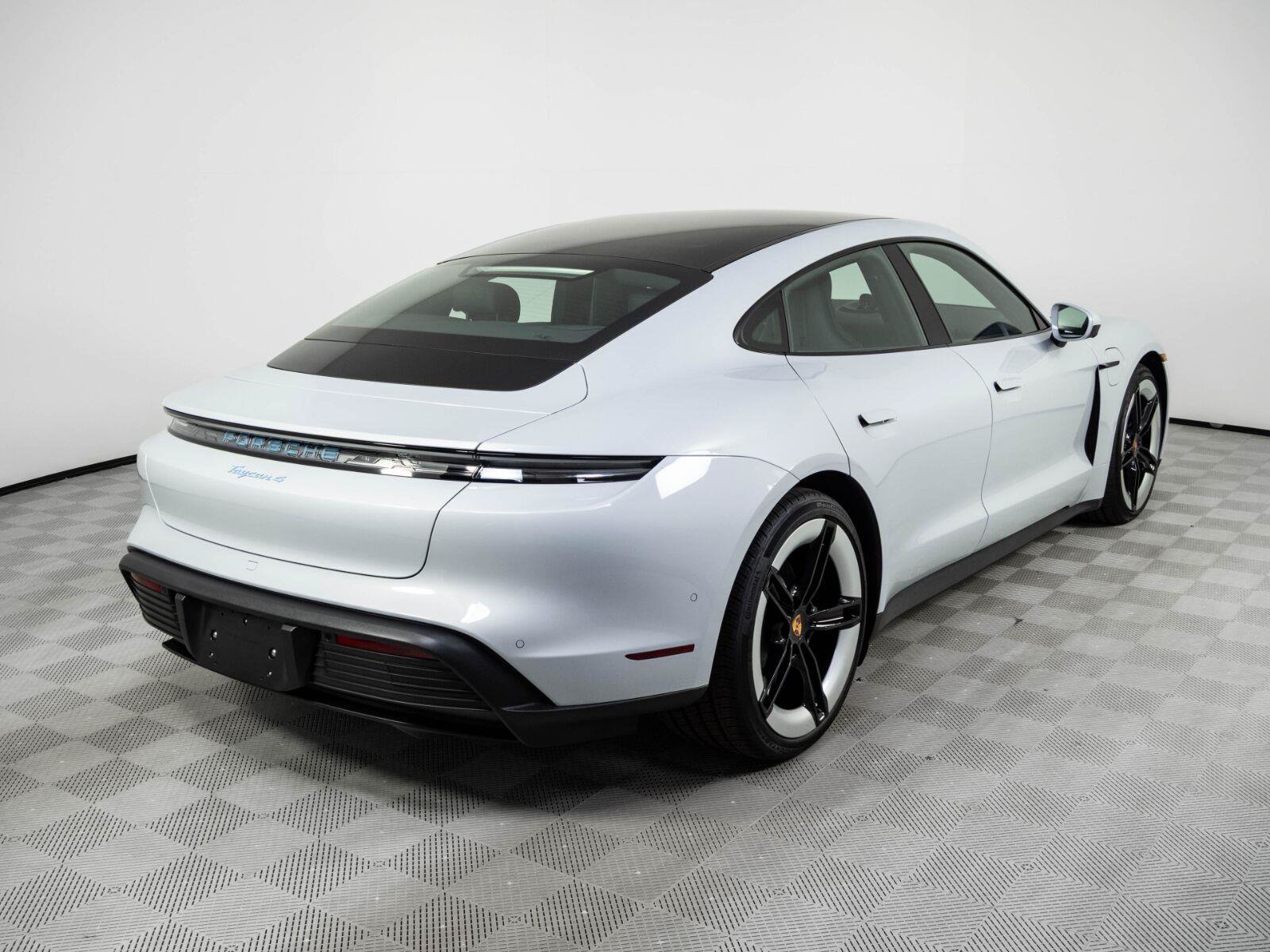 New 2026 Porsche Taycan AWD/4WD image 29