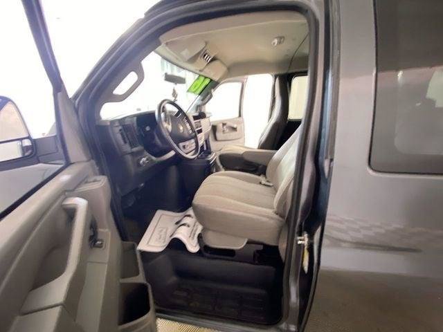 Used 2016 Chevrolet Express 3500 LT w/ LT Preferred Equipment Group RWD image 28
