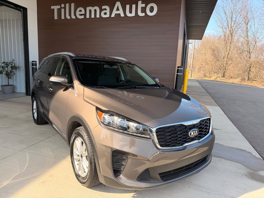 Used 2019 Kia Sorento L w/ LX Convenience Package