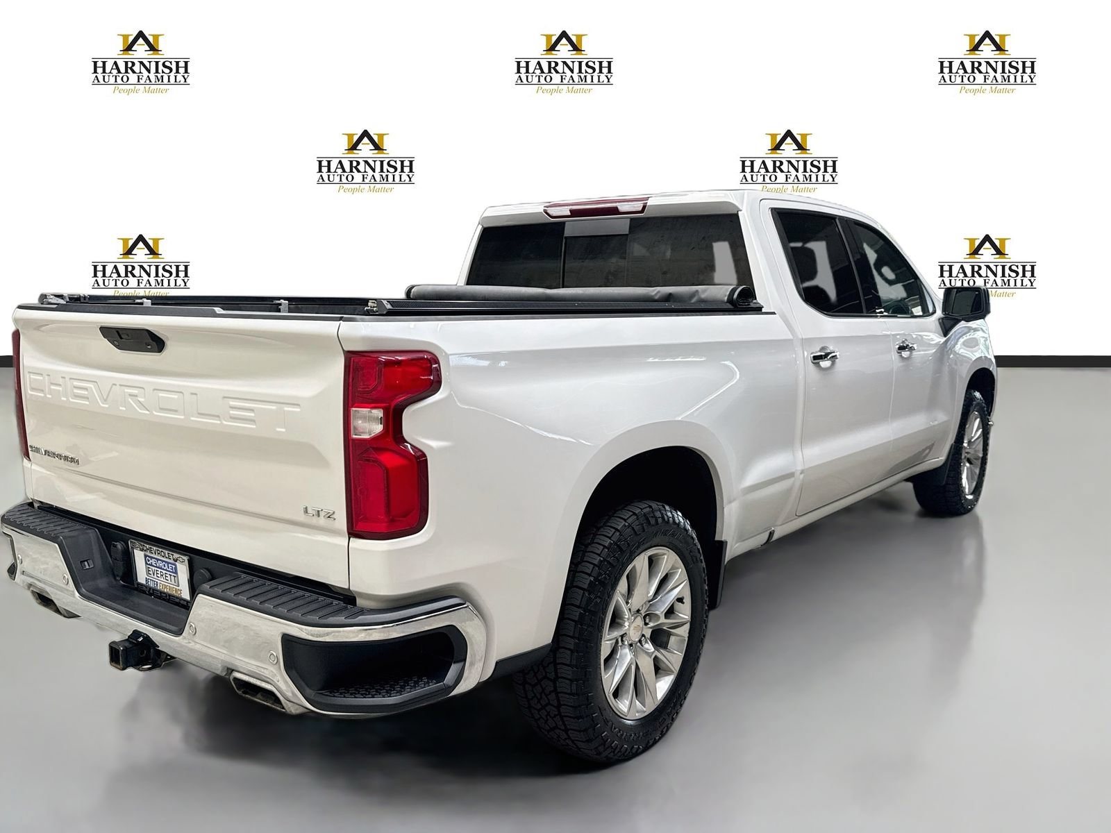 Used 2022 Chevrolet Silverado 1500 LTZ AWD/4WD image 6