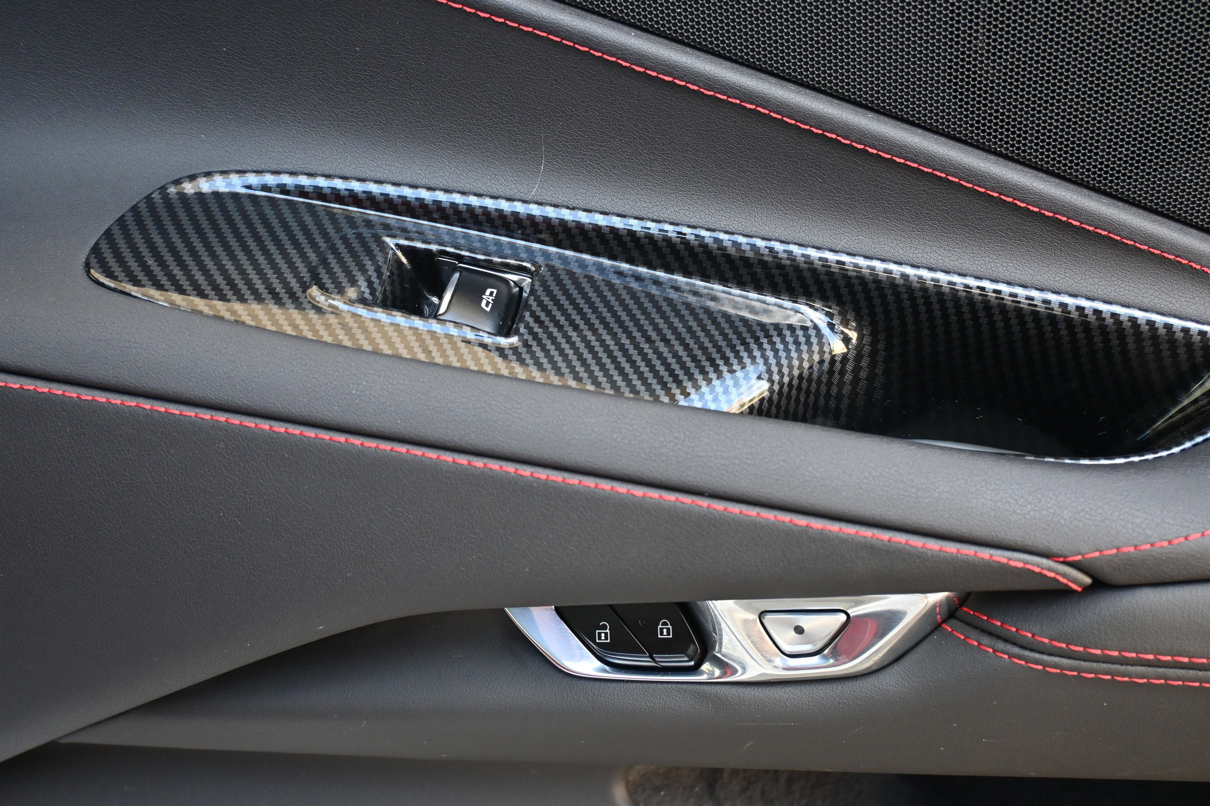 Used 2023 Chevrolet Corvette Stingray Convertible w/ 1LT image 19