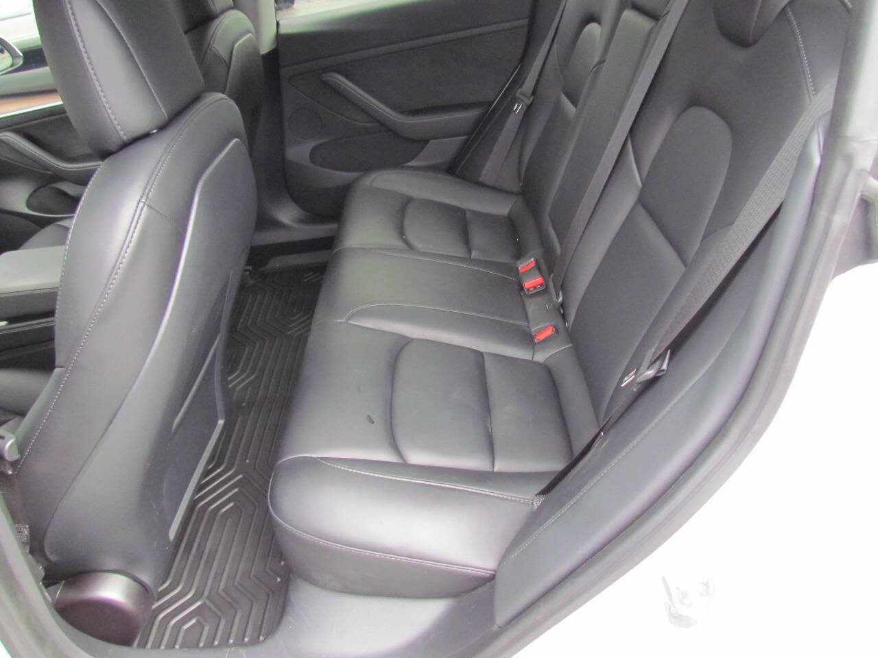 Used 2021 Tesla Model 3 Long Range image 13