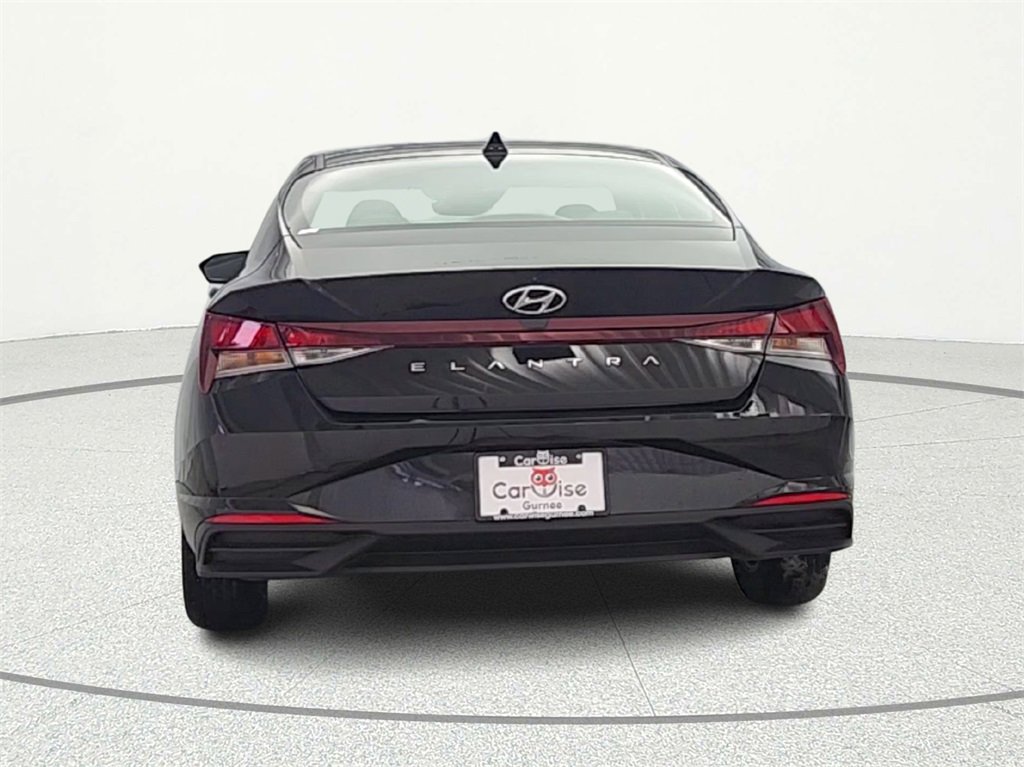 Used 2021 Hyundai Elantra SE image 6