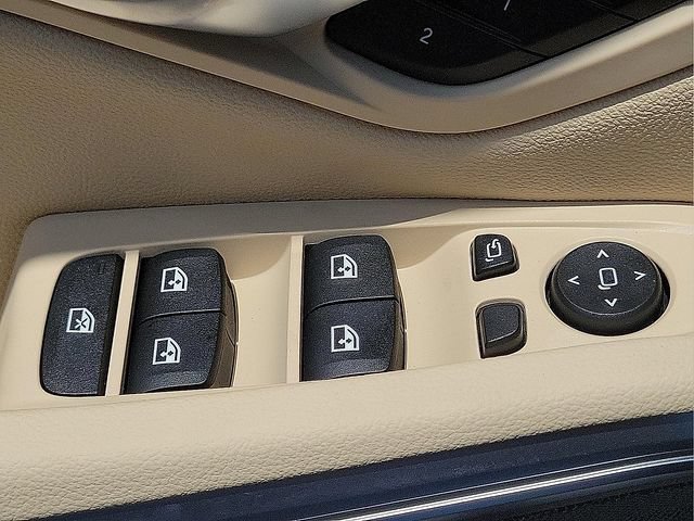 New 2026 BMW 330i xDrive Sedan AWD/4WD image 22