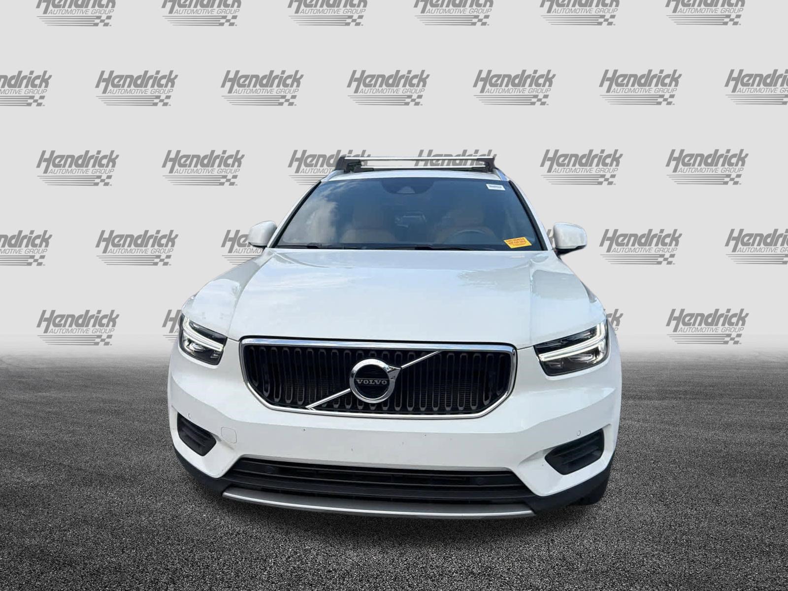 Used 2020 Volvo XC40 T5 Momentum w/ Protection Package Premier AWD/4WD image 5