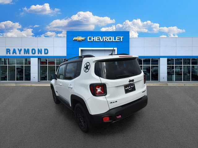 Used 2017 Jeep Renegade Trailhawk AWD/4WD image 5