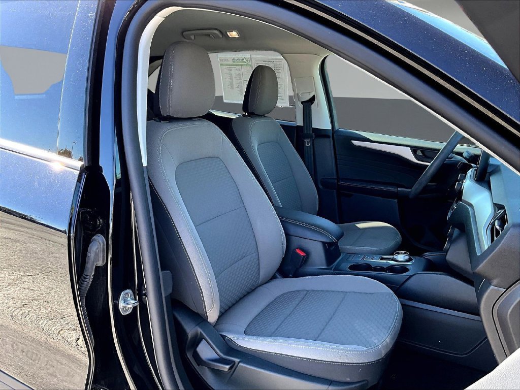 Used 2022 Ford Escape SE FWD image 29
