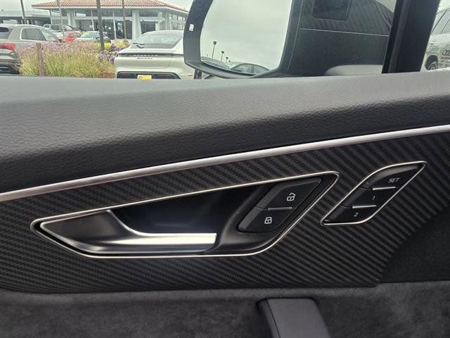 New 2025 Audi SQ7 Premium Plus image 27