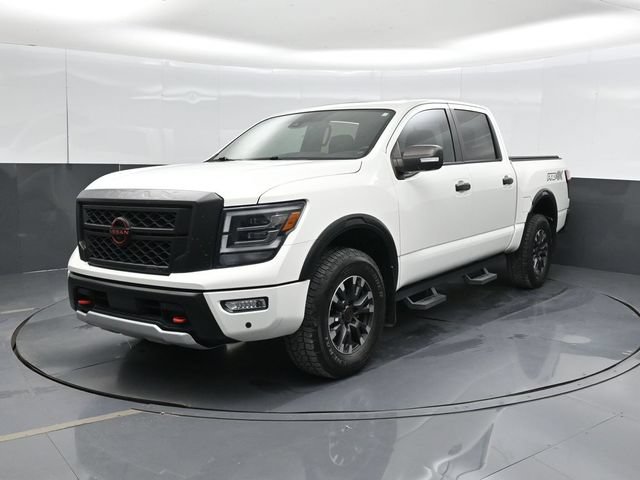 Used 2023 Nissan Titan PRO-4X w/ Pro-4x Convenience Package AWD/4WD image 9