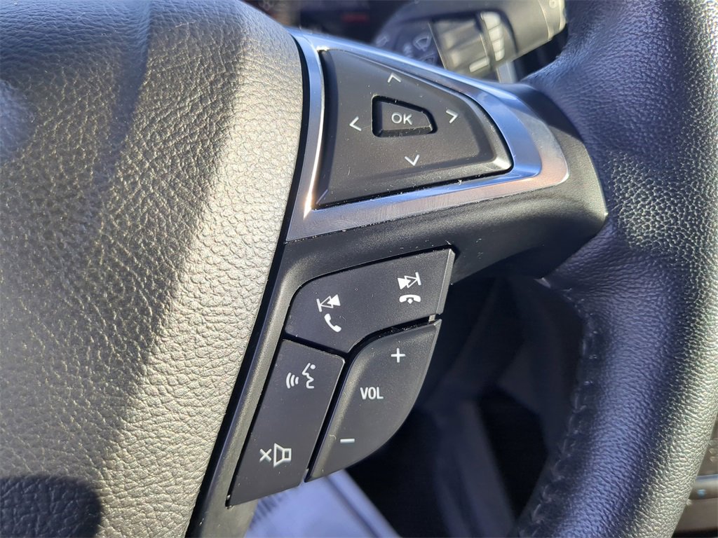 Used 2020 Ford Edge Titanium image 29