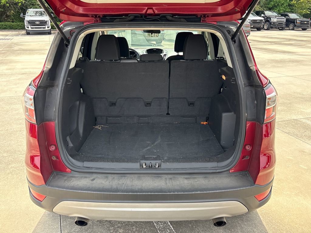 Used 2017 Ford Escape SE FWD image 29
