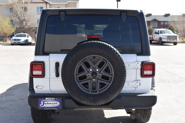Used 2024 Jeep Wrangler Sport S image 6