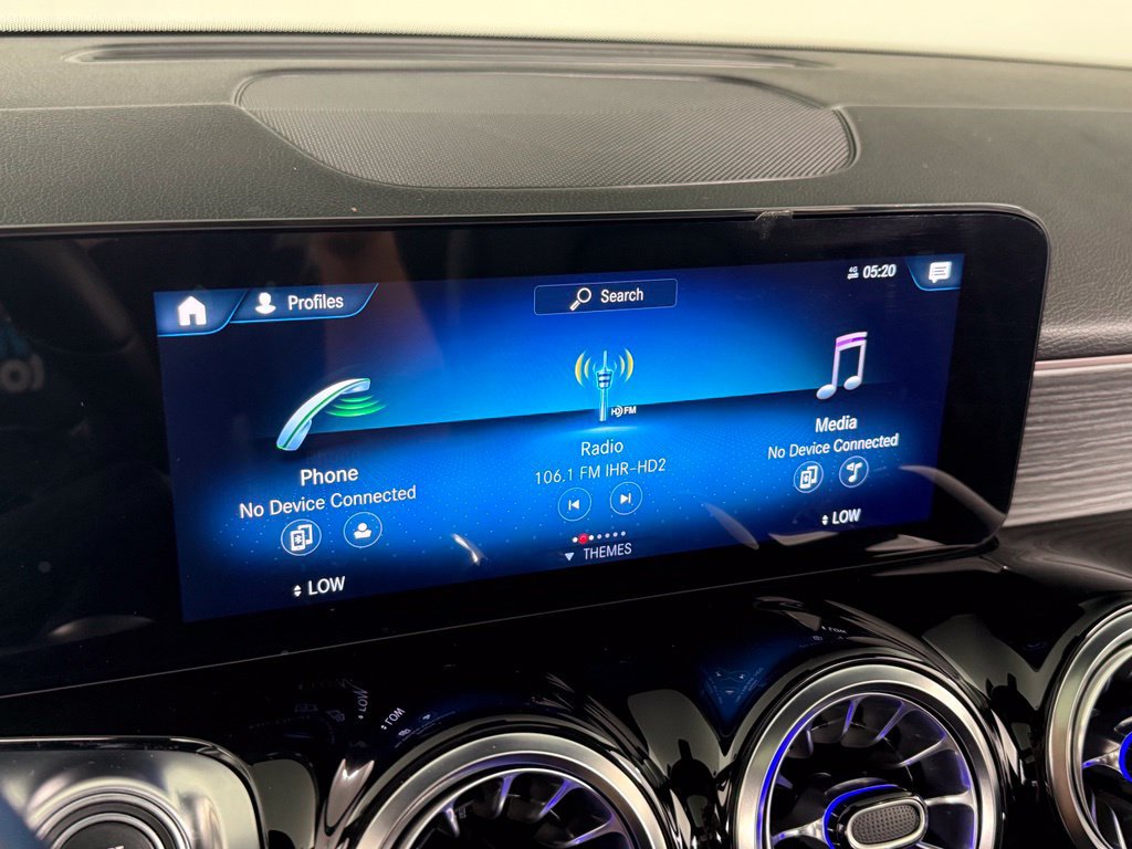 Certified 2023 Mercedes-Benz GLB 250 4MATIC w/ Premium Package image 25