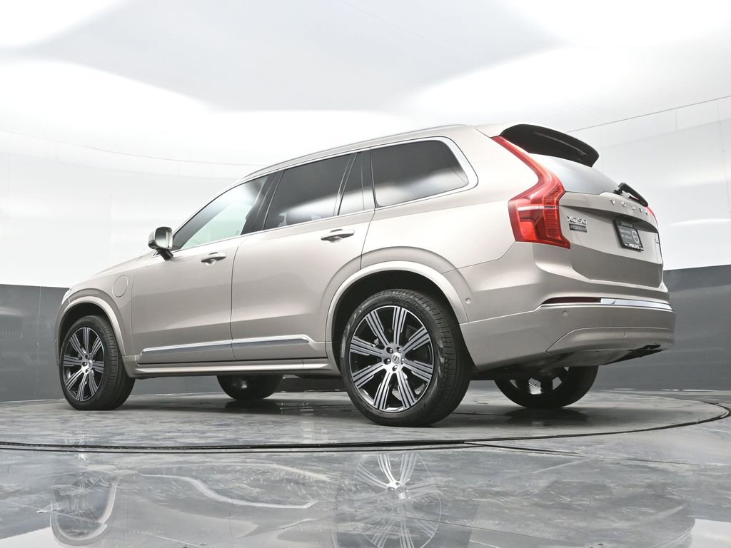 Used 2025 Volvo XC90 T8 Plus w/ Protection Package Premier image 26