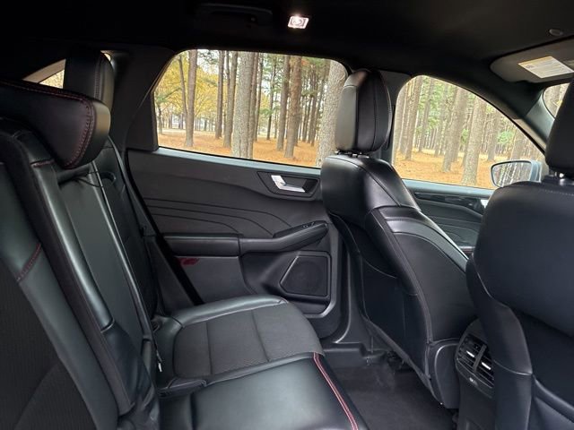 Used 2025 Ford Escape ST-Line image 24