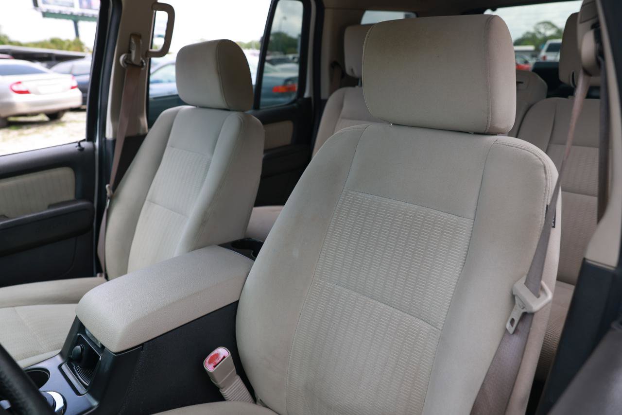 Used 2008 Ford Explorer XLT RWD image 6