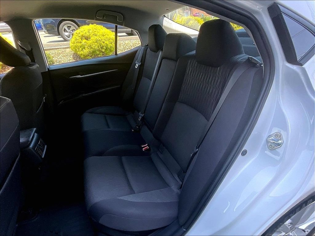 Used 2025 Toyota Camry LE w/ Convenience Package AWD/4WD image 15