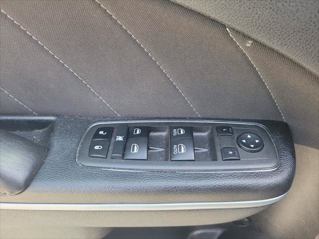 Used 2022 Dodge Charger SXT RWD image 17