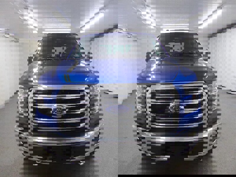 Used 2017 Ford F150 XLT w/ Equipment Group 302A Luxury image 2