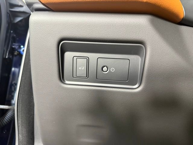 New 2026 Jaguar F-PACE R-Dynamic S image 37