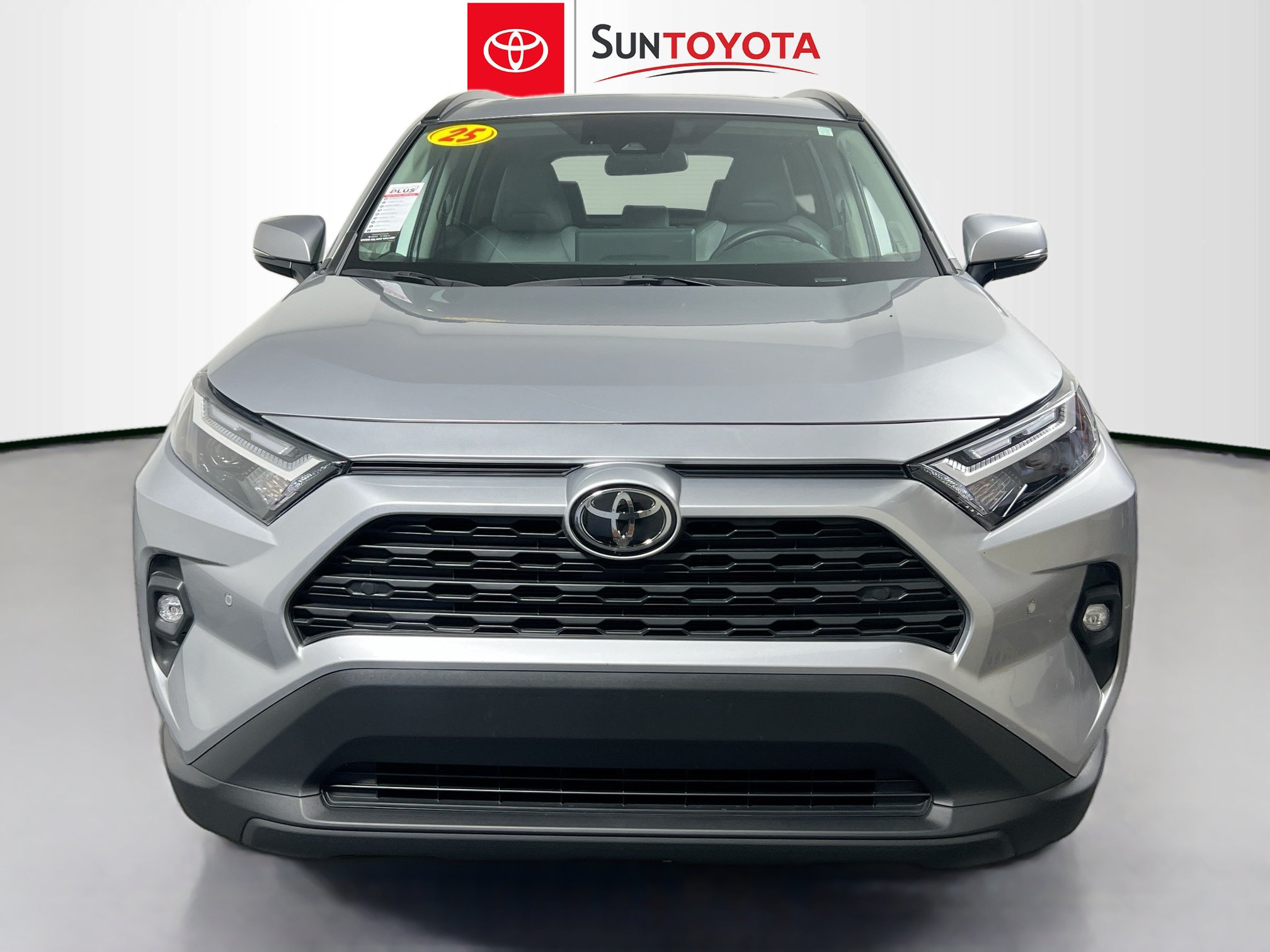 Used 2025 Toyota RAV4 XLE Premium w/ Weather Package AWD/4WD image 10