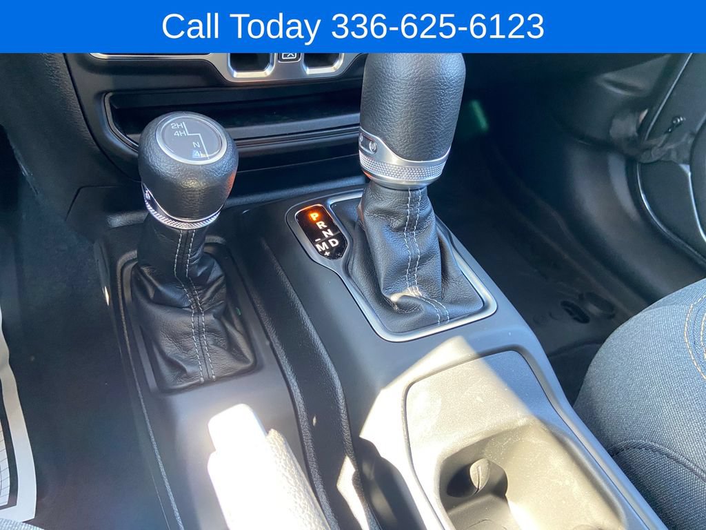 New 2025 Jeep Gladiator Sport AWD/4WD image 22