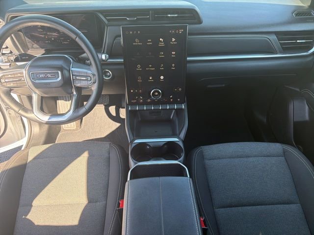 Used 2025 GMC Terrain Elevation image 25