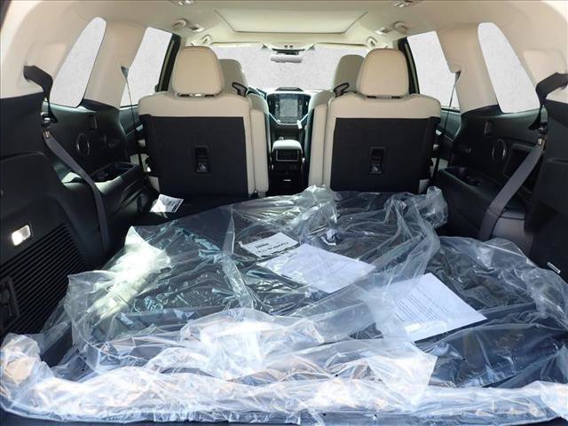New 2026 Subaru Ascent Limited w/ Popular Package #2 AWD/4WD image 8