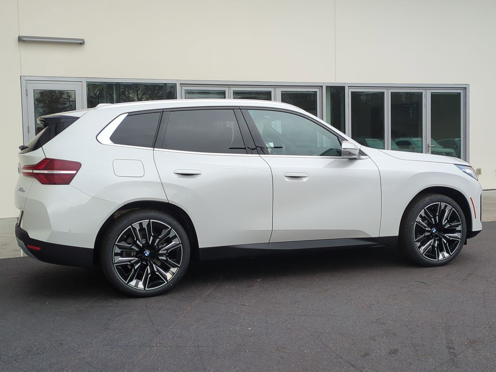Certified 2026 BMW X3 xDrive30i w/ Premium Package AWD/4WD image 9