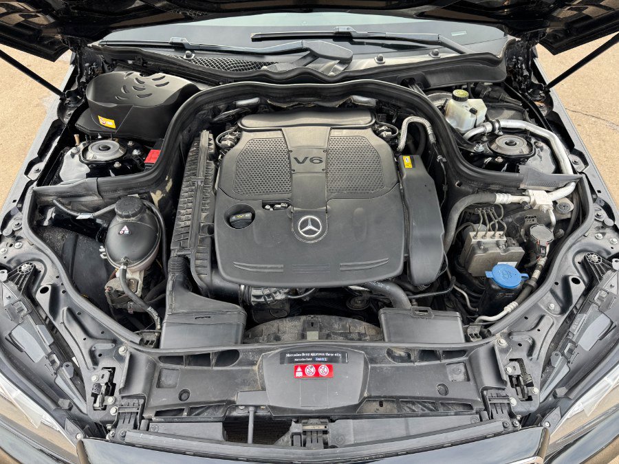 Used 2014 Mercedes-Benz E 350 4MATIC Sedan image 24