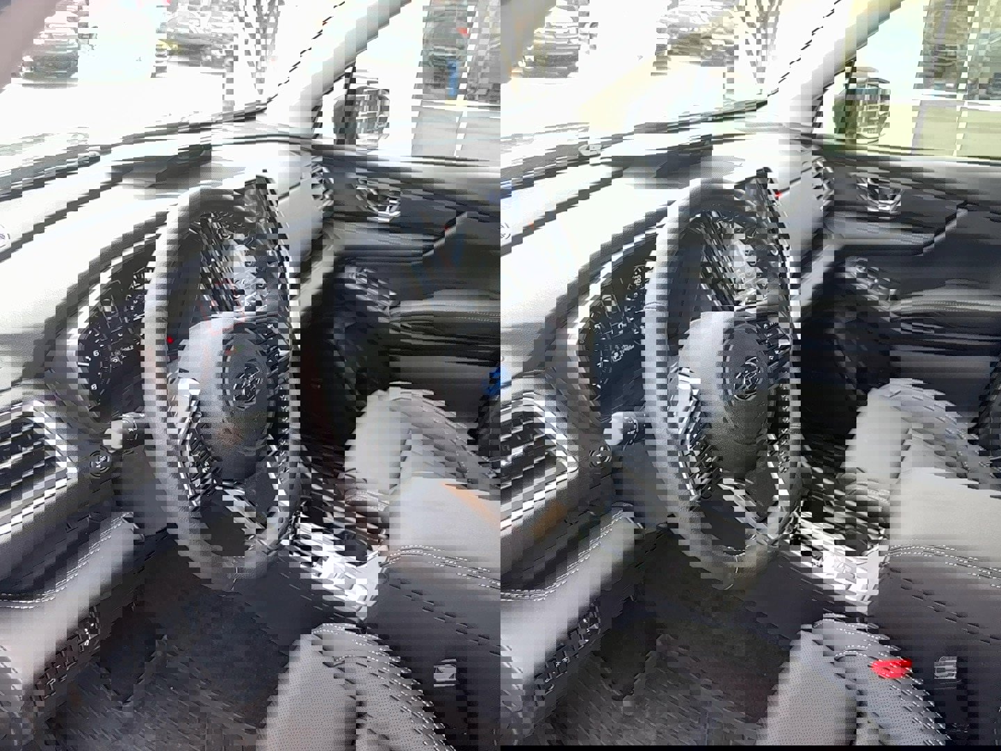 Certified 2025 Subaru Ascent Limited w/ Popular Package #2 image 12