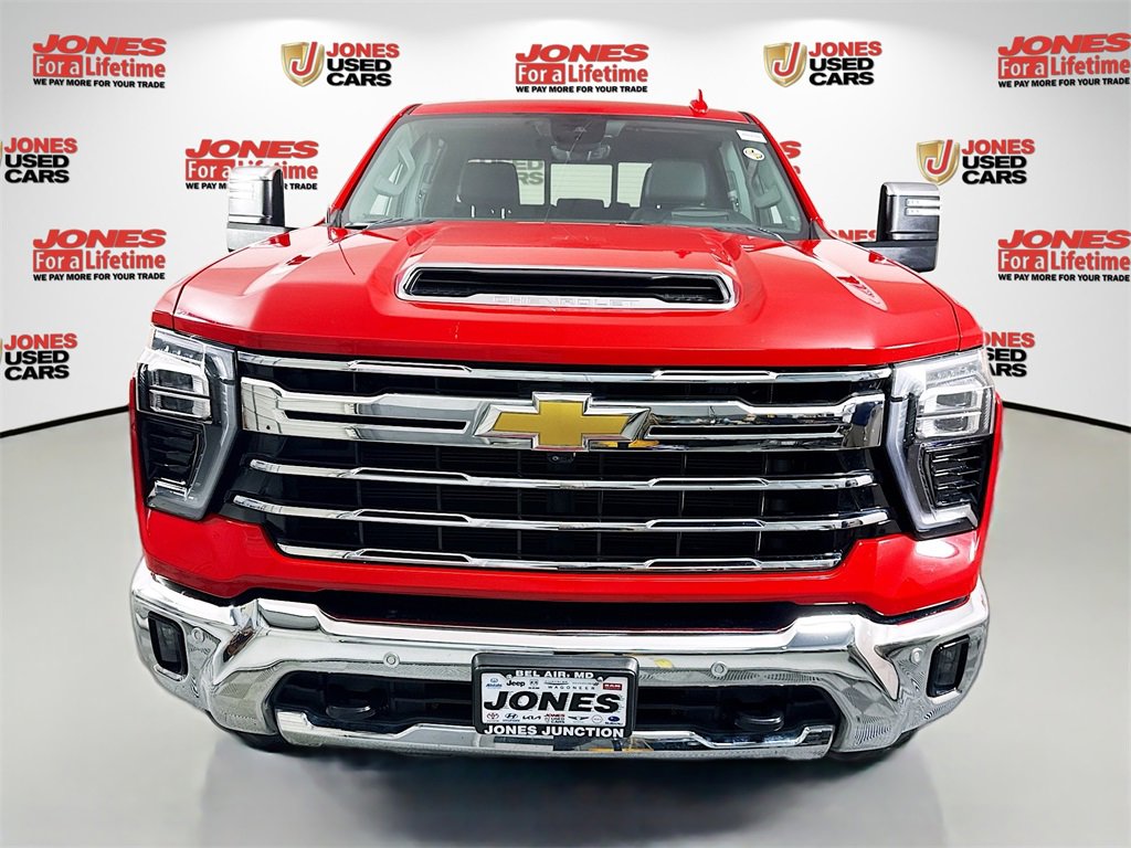 Used 2024 Chevrolet Silverado 3500 LTZ w/ LTZ Convenience Package image 13