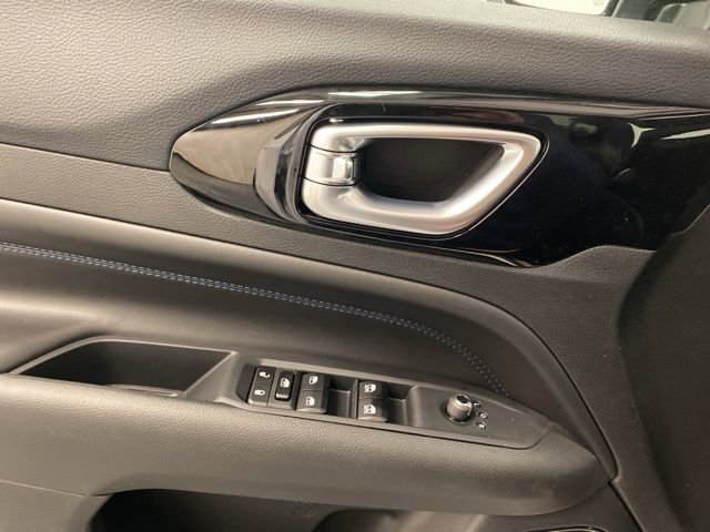 Used 2026 Jeep Compass Limited image 18