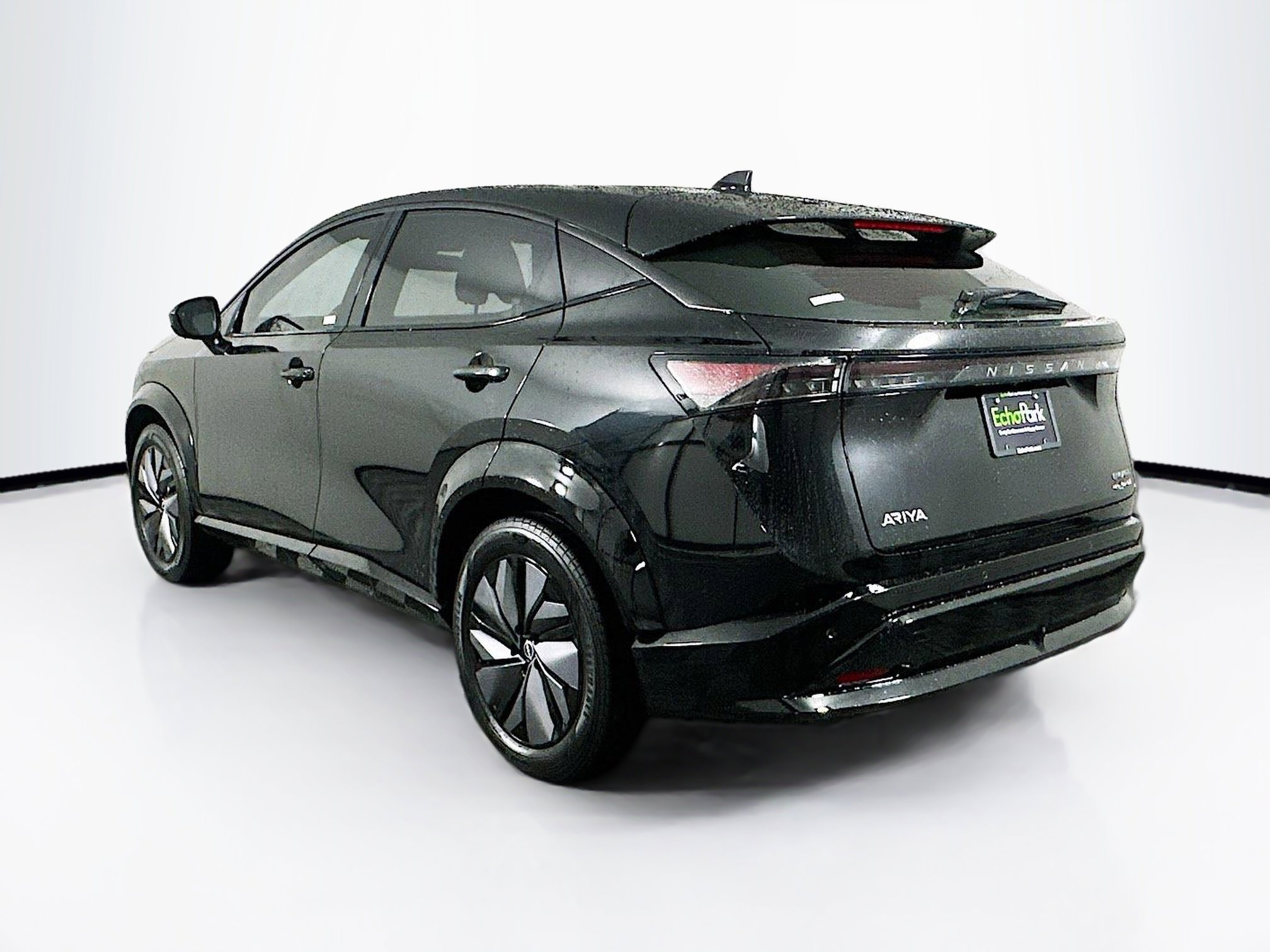 Used 2023 Nissan Ariya AWD image 5
