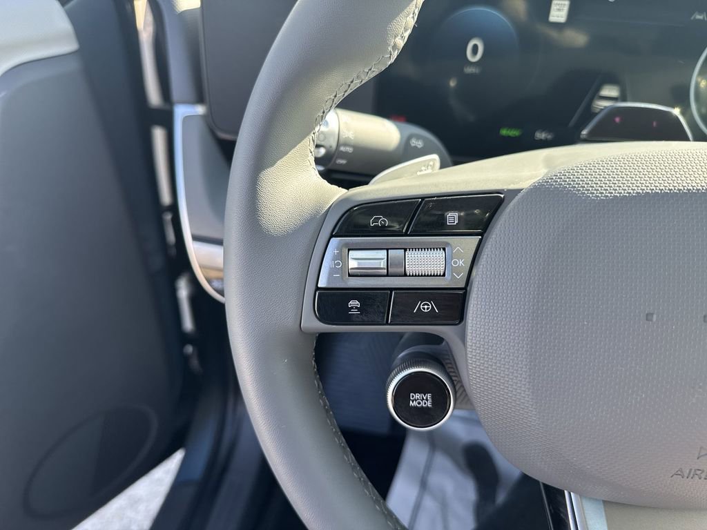 Used 2025 Hyundai Ioniq 5 SEL image 17