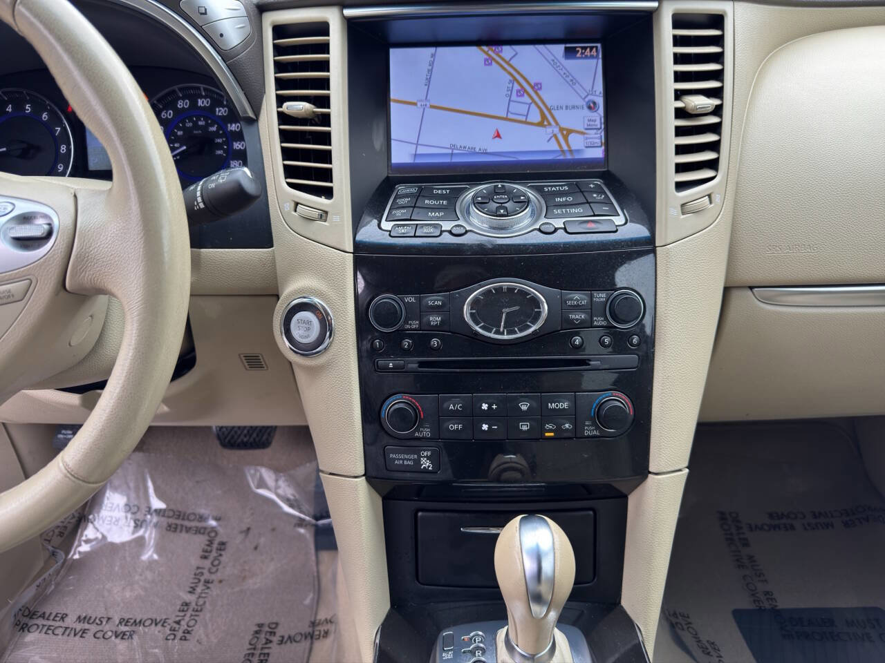 Used 2016 INFINITI QX70 AWD w/ Premium Package image 16