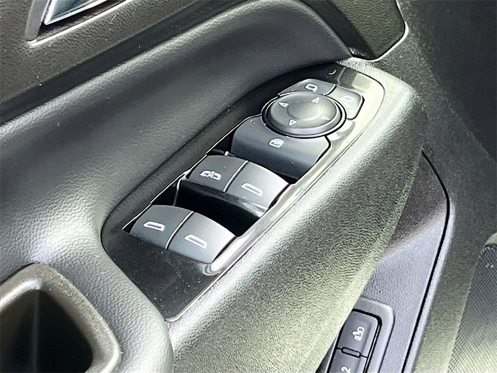 Used 2024 Chevrolet Equinox Premier image 18