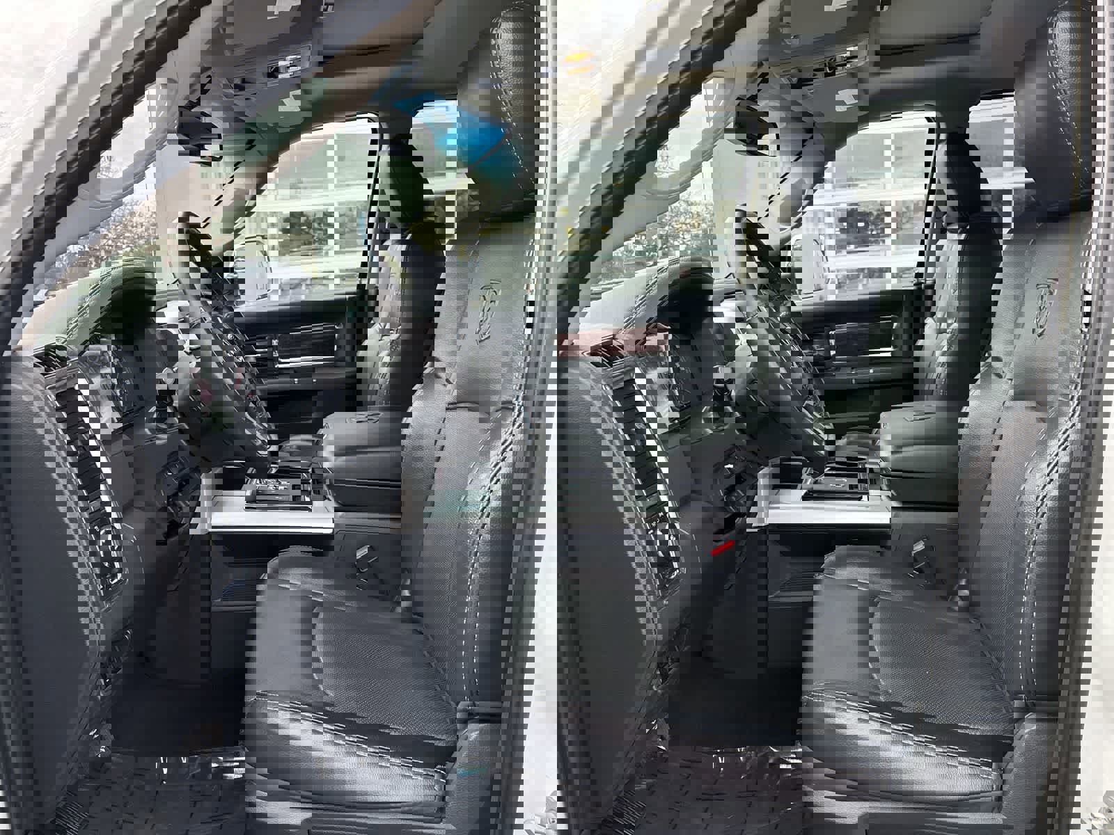 Used 2012 RAM 1500 Laramie image 6