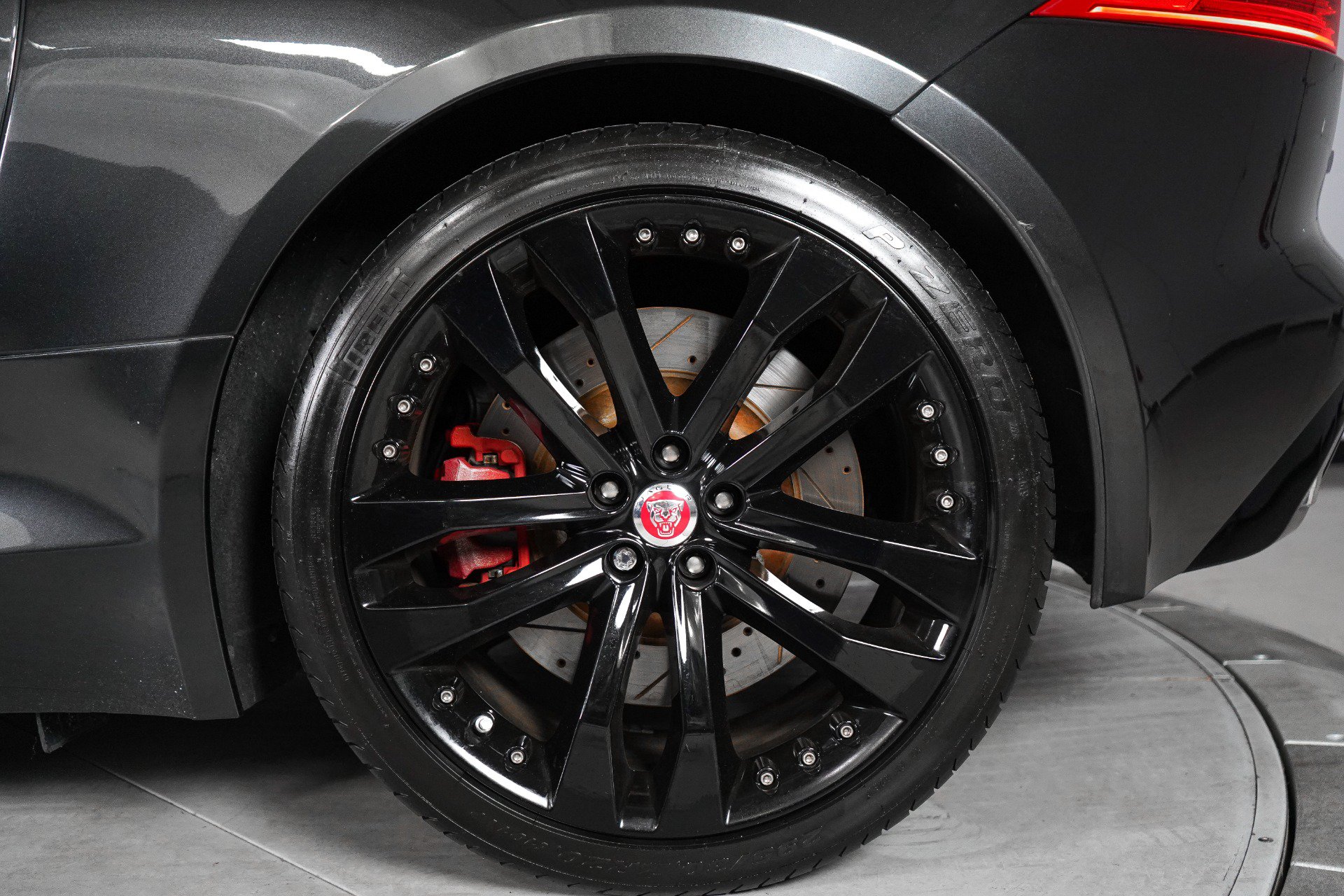 Used 2015 Jaguar F-TYPE S RWD image 8