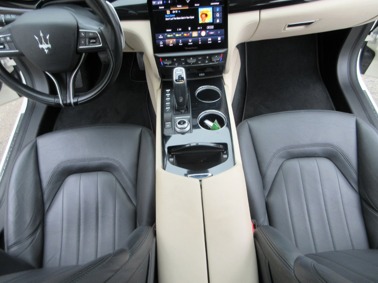 Used 2022 Maserati Quattroporte Modena image 17