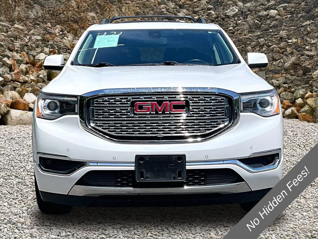 Used 2018 GMC Acadia Denali w/ Technology Package AWD/4WD image 3
