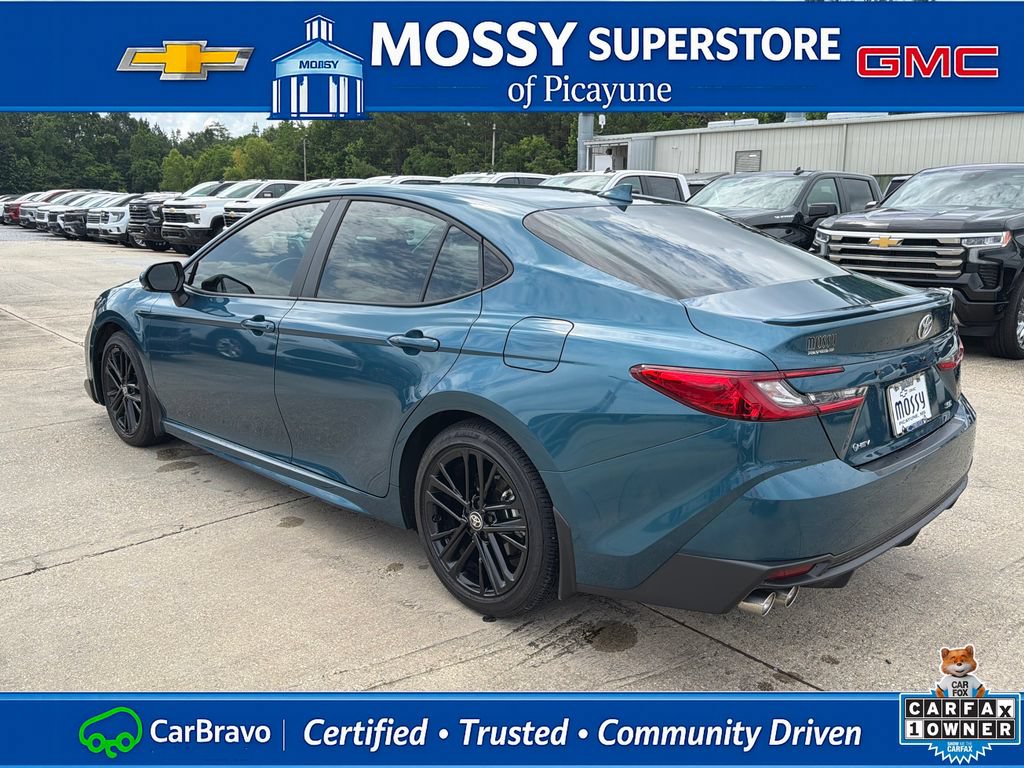 Used 2025 Toyota Camry SE w/ Convenience Package FWD video 4