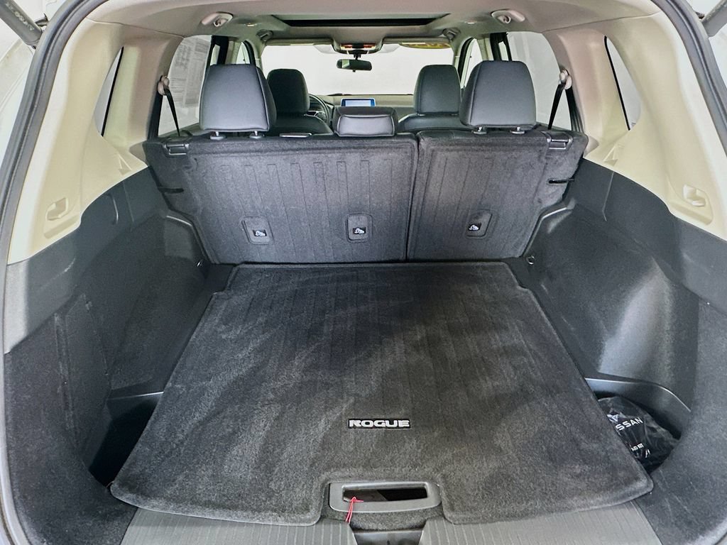 Certified 2023 Nissan Rogue SV w/ SV Premium B Package AWD/4WD image 34