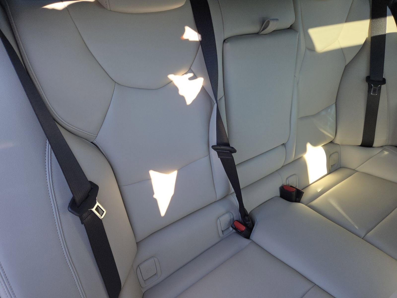 Used 2023 Cadillac CT4 Luxury w/ Sun And Sound Package image 21