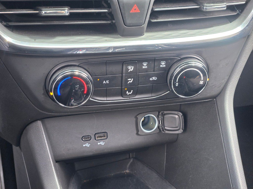 Used 2025 Buick Encore GX Preferred FWD image 26