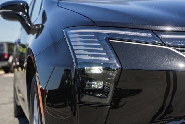 New 2027 Chrysler Pacifica Select FWD image 18