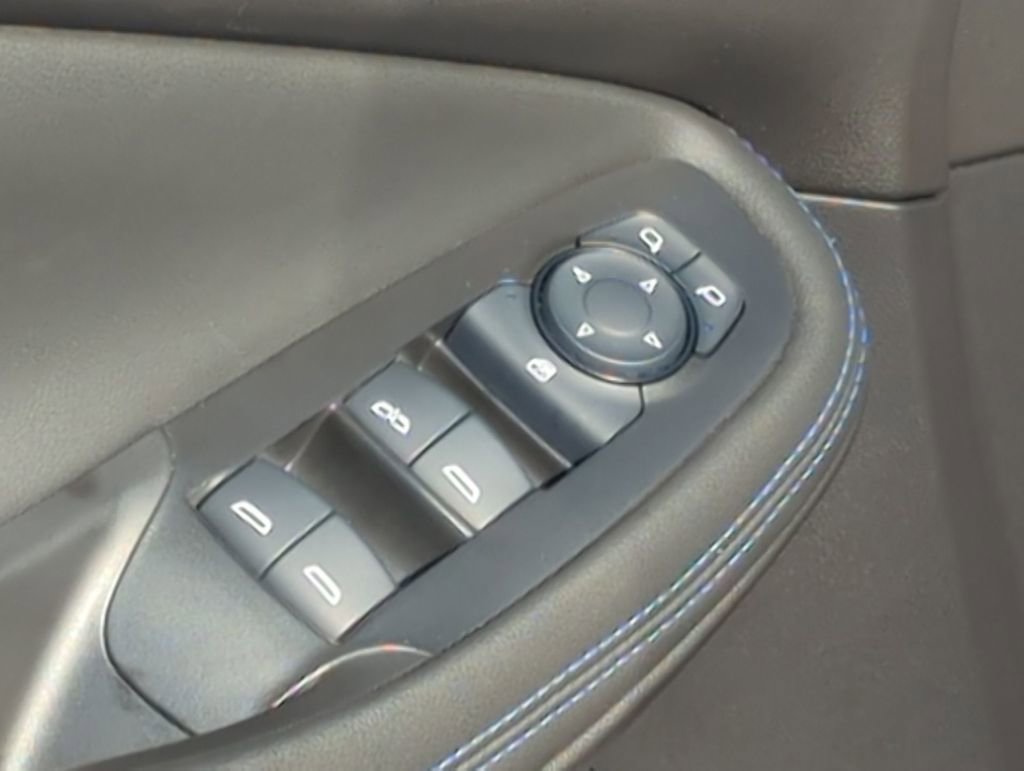 Used 2025 Buick Encore GX Sport Touring w/ Advanced Technology Package image 21